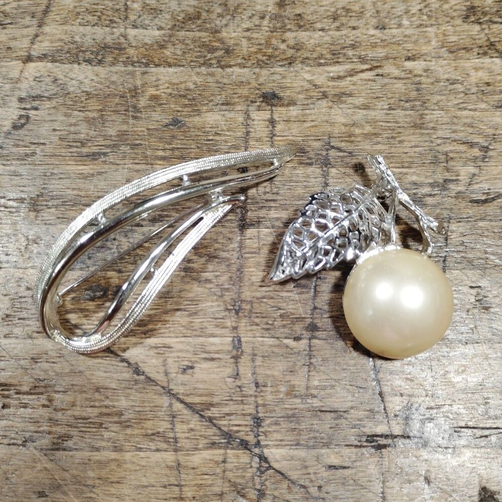 TWO Vintage Sarah Coventry Pin Brooch Pearl Silver Tone Jewelry Signed